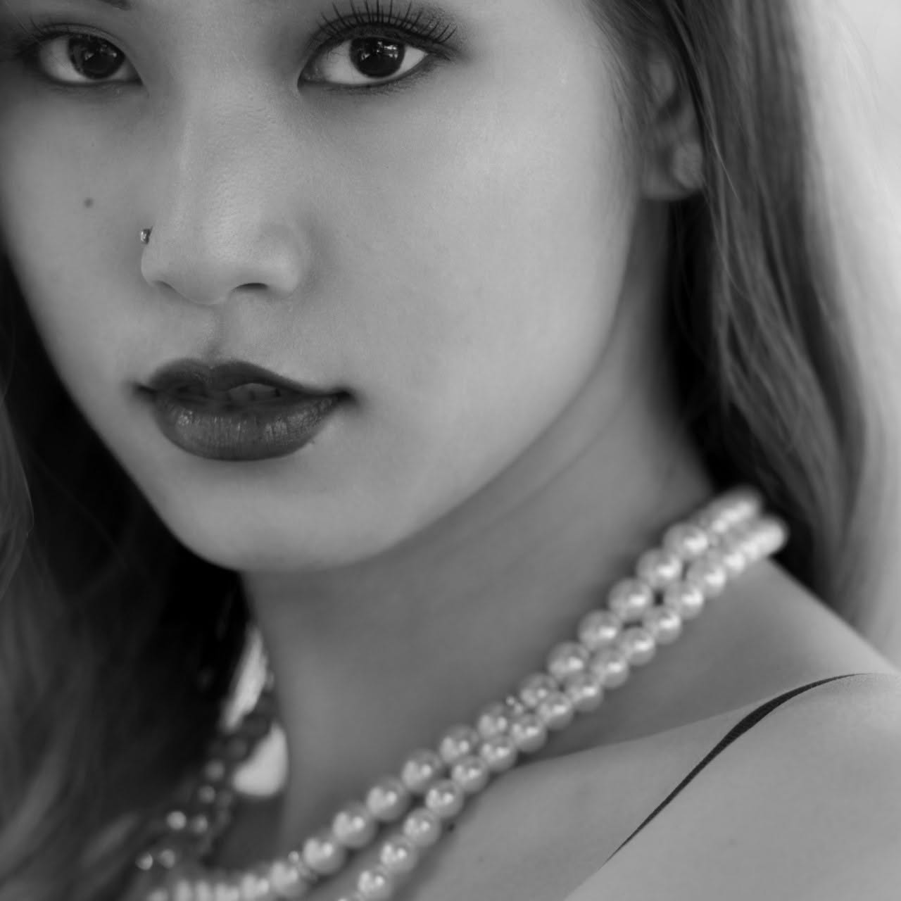 IG Kelseyluo Vancouver model/muscian